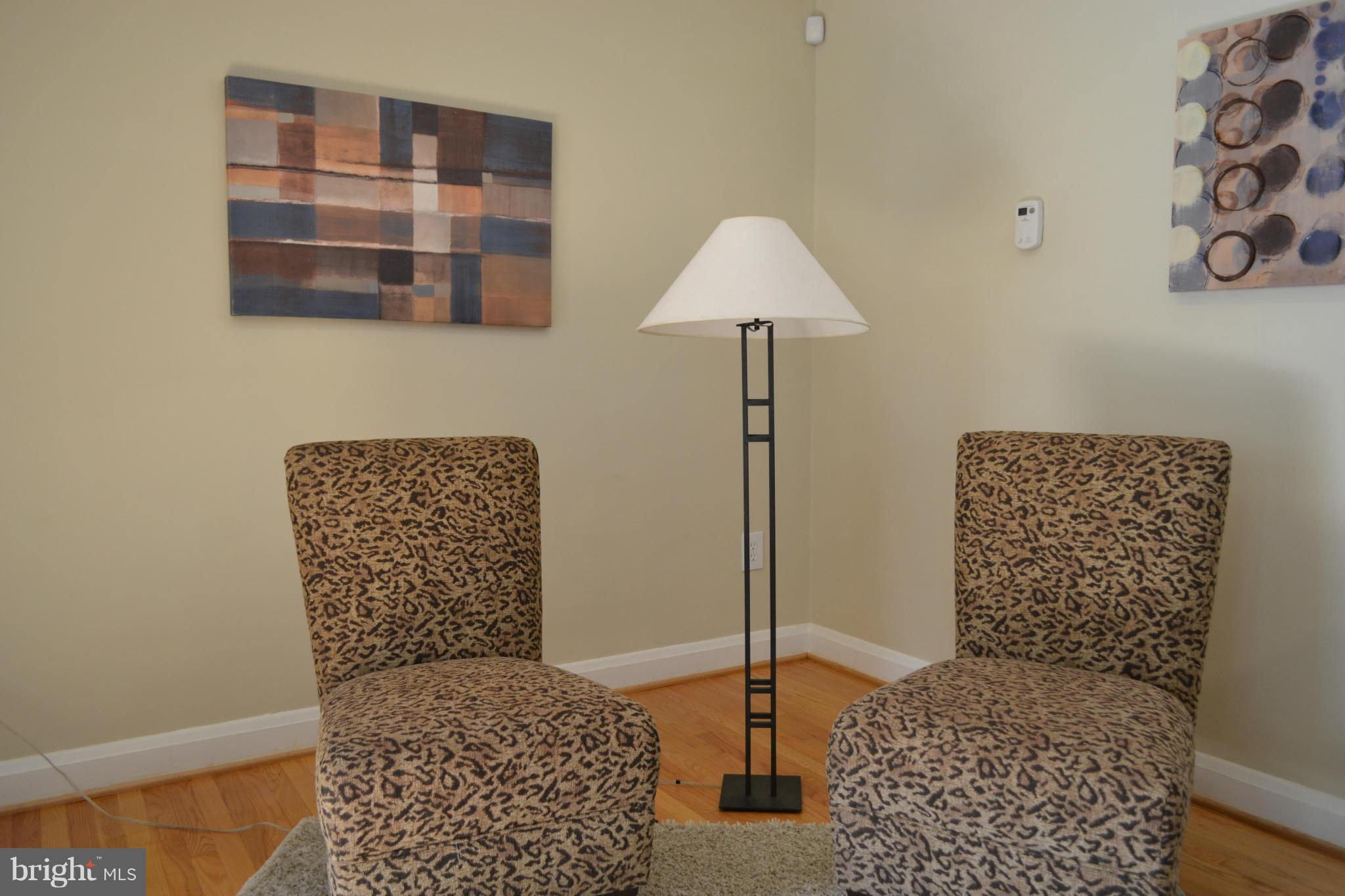 1614 Hartsdale Road Baltimore, MD 21239 - Photo 17 of 24 Living Room