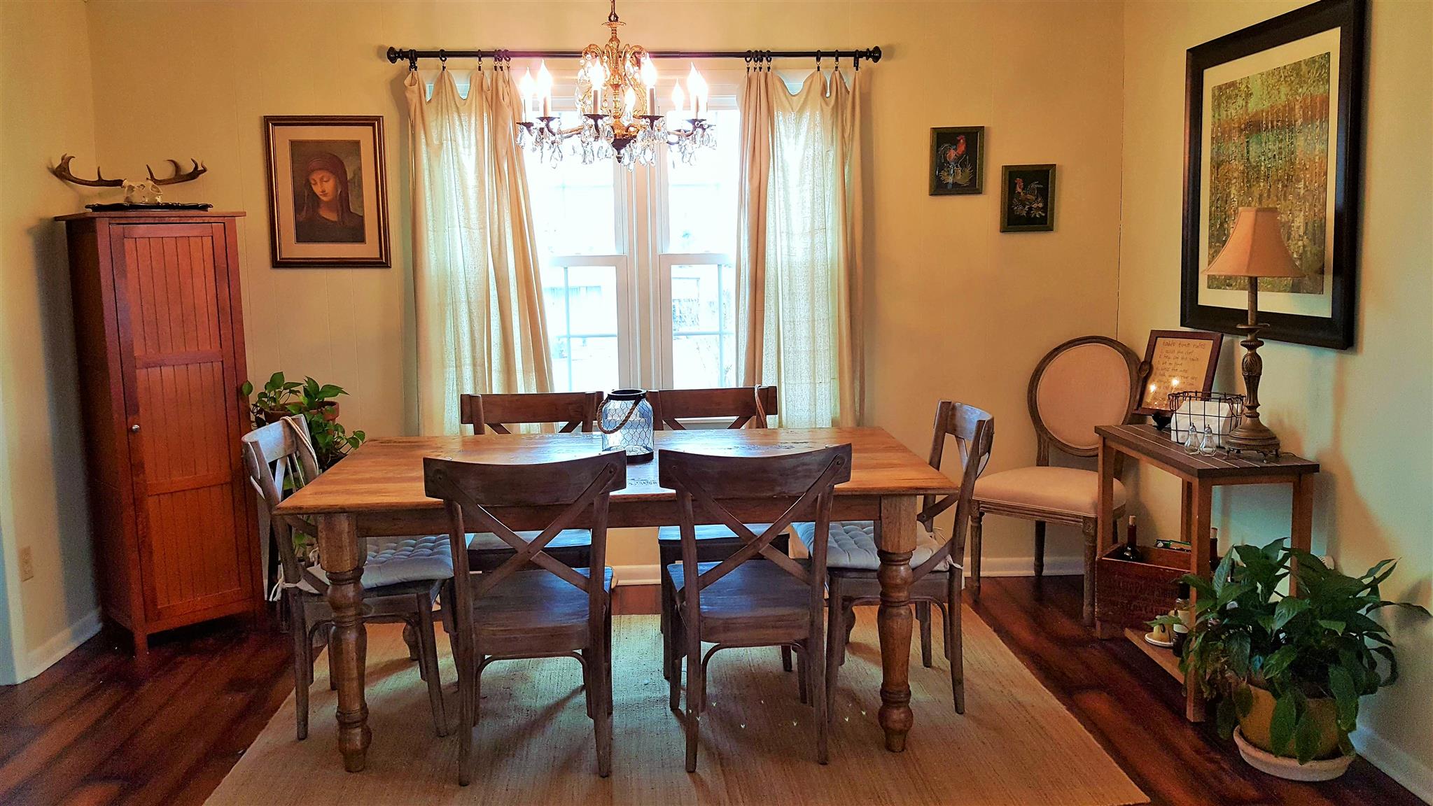 1445 Summitville Road Manchester, TN 37355 - Photo 15 of 22 a view of a dining room with furniture and window
