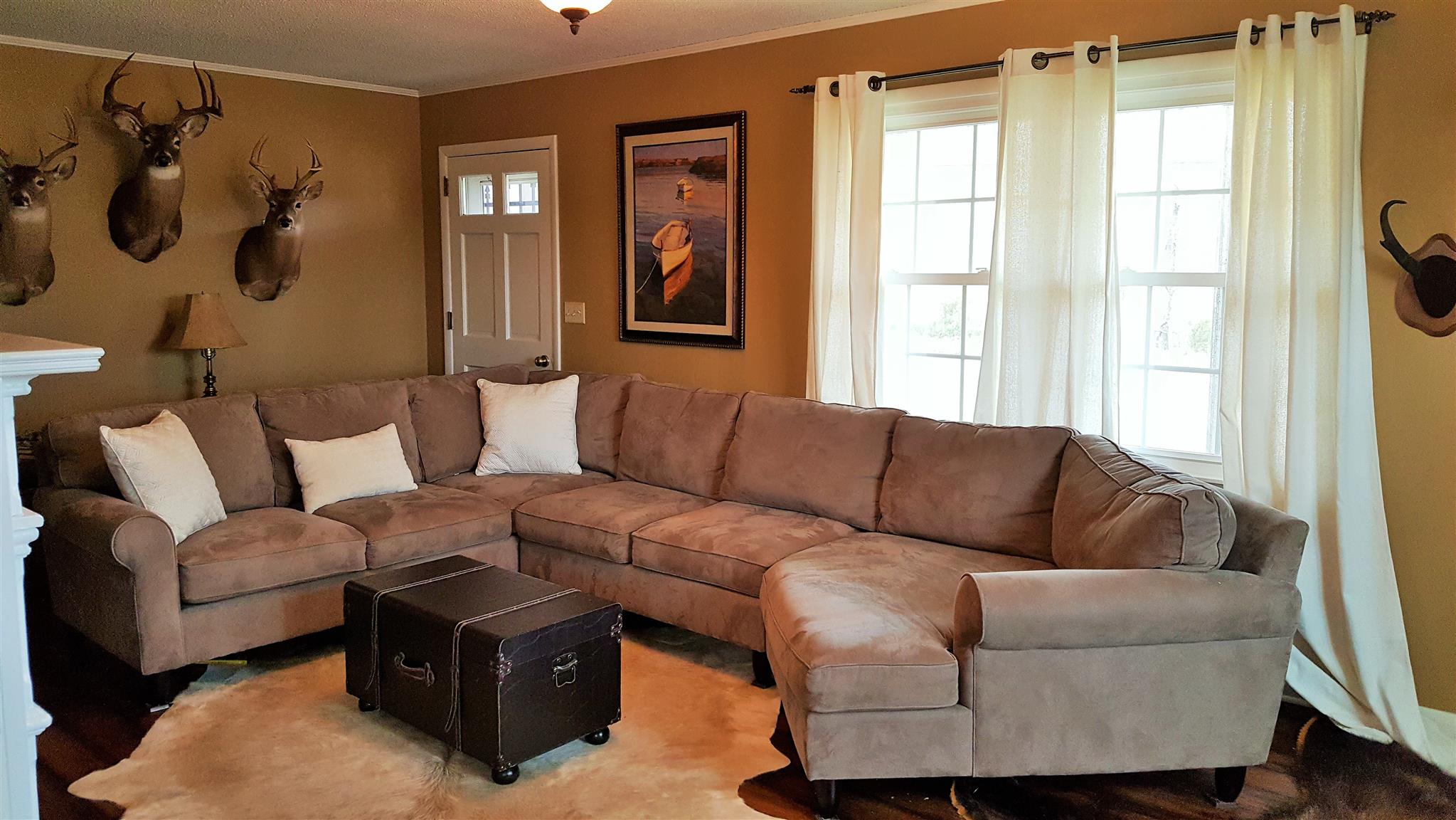 1445 Summitville Road Manchester, TN 37355 - Photo 8 of 22 a living room with furniture and a window