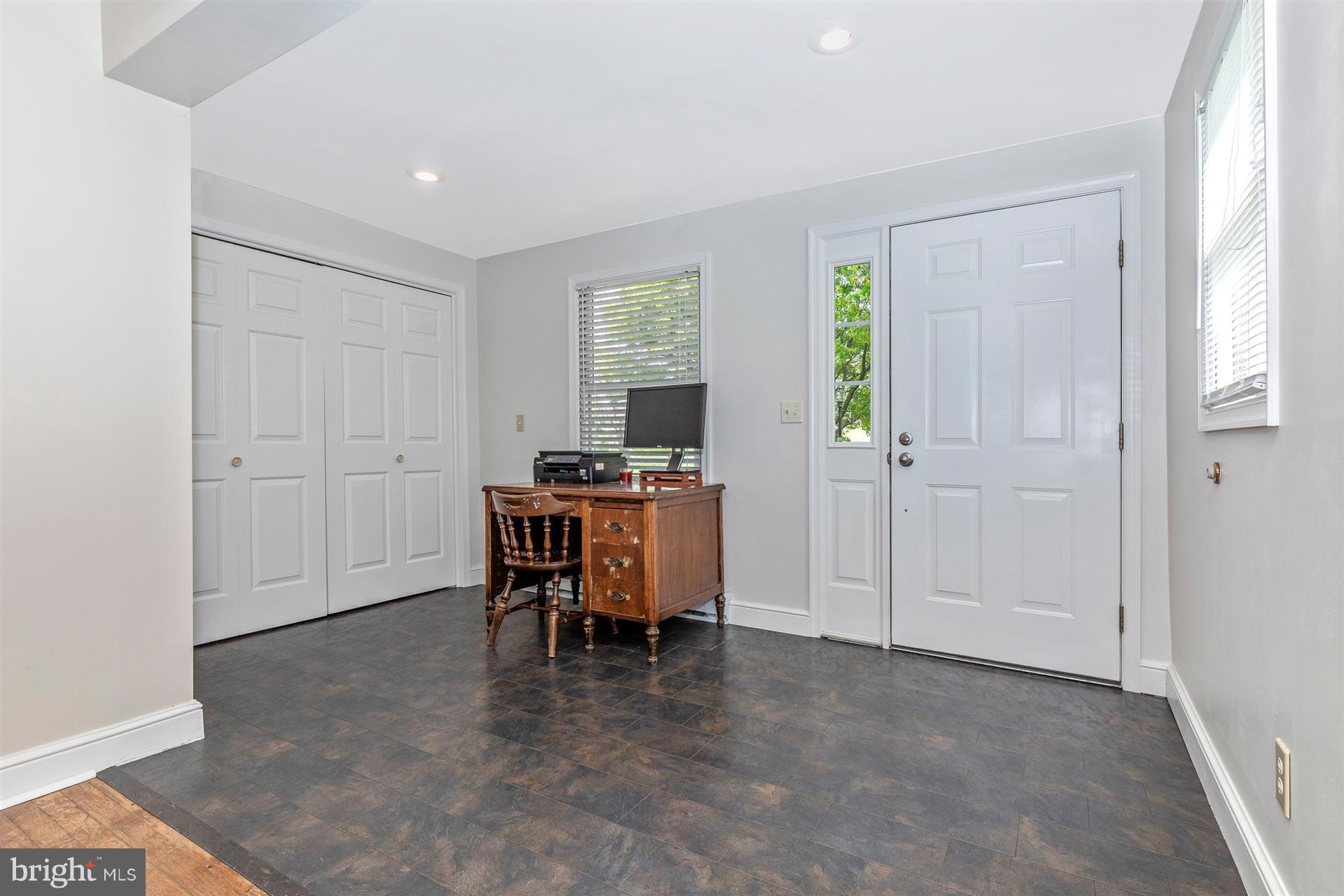 6809 Williamsport Pike Falling Waters, WV 25419 - Photo 12 of 29 Interior (General)