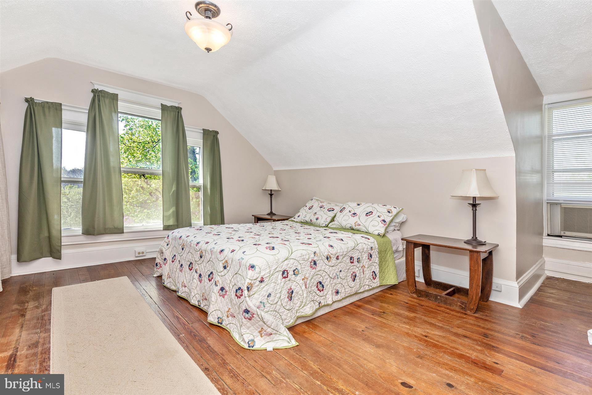 6809 Williamsport Pike Falling Waters, WV 25419 - Photo 17 of 29 Bedroom (Master)