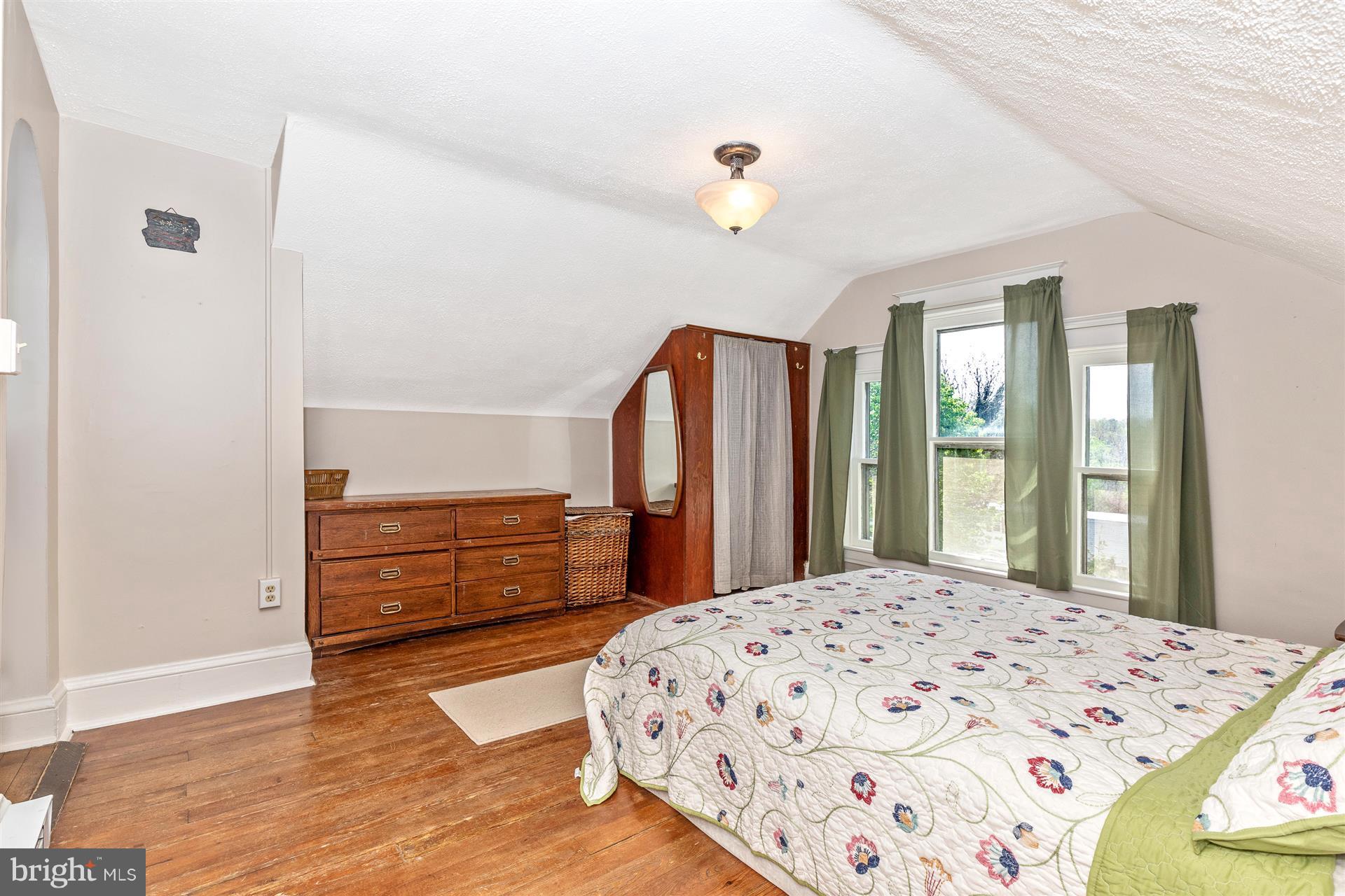 6809 Williamsport Pike Falling Waters, WV 25419 - Photo 18 of 29 Bedroom (Master)