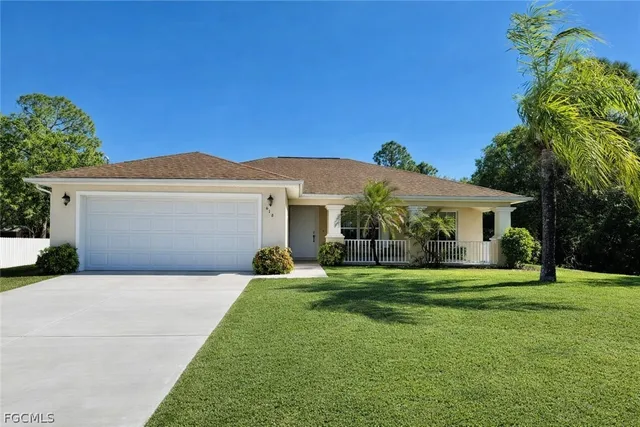 $279,900 | 616 Broadway Avenue, Lehigh Acres, FL 33972