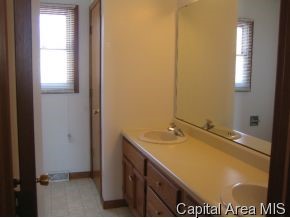 2305 Mayfair Road Springfield, IL 62703 - Photo 9 of 9