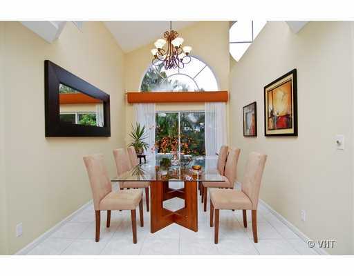 335 Redwood Lane Boca Raton, FL 33487 - Photo 4 of 8 Additional Photo