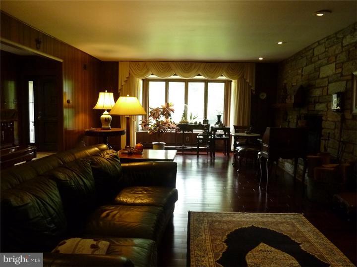 854 Gregory Road Rydal, PA 19046 - Photo 11 of 21