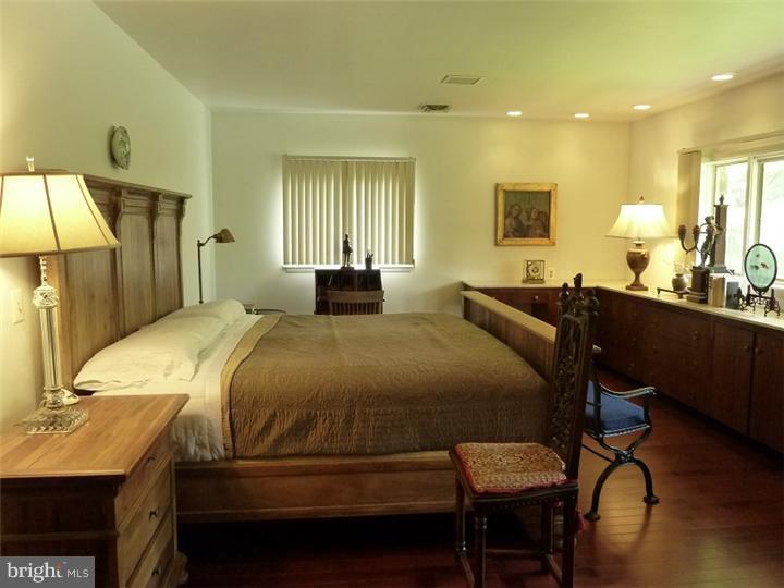854 Gregory Road Rydal, PA 19046 - Photo 14 of 21