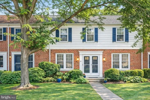 $465,000 | 2701 16th Street South, Unit 640, Arlington, VA 22204
