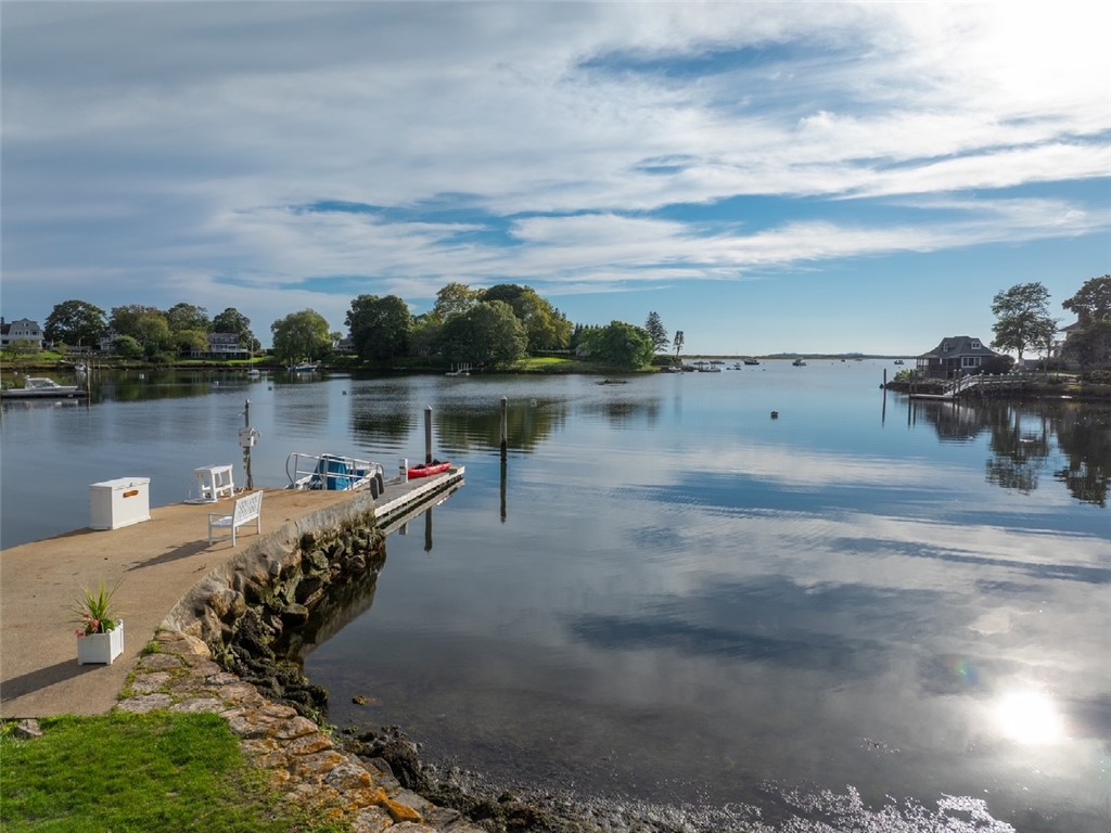 4 Arraquat Road Westerly, RI 02891 - Photo 5 of 48
