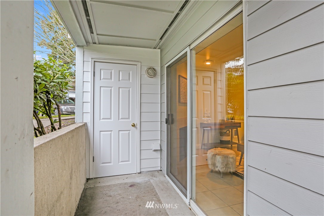 975 Aberdeen Avenue Northeast, Unit B101 Renton, WA 98056 - Photo 20 of 25