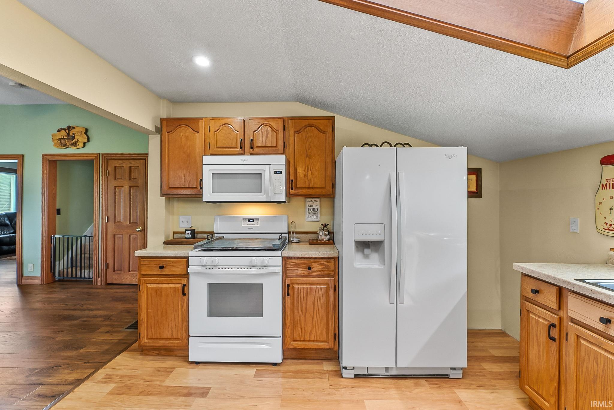 8256 North Angling Road Kendallville, IN 46755 - Photo 18 of 44