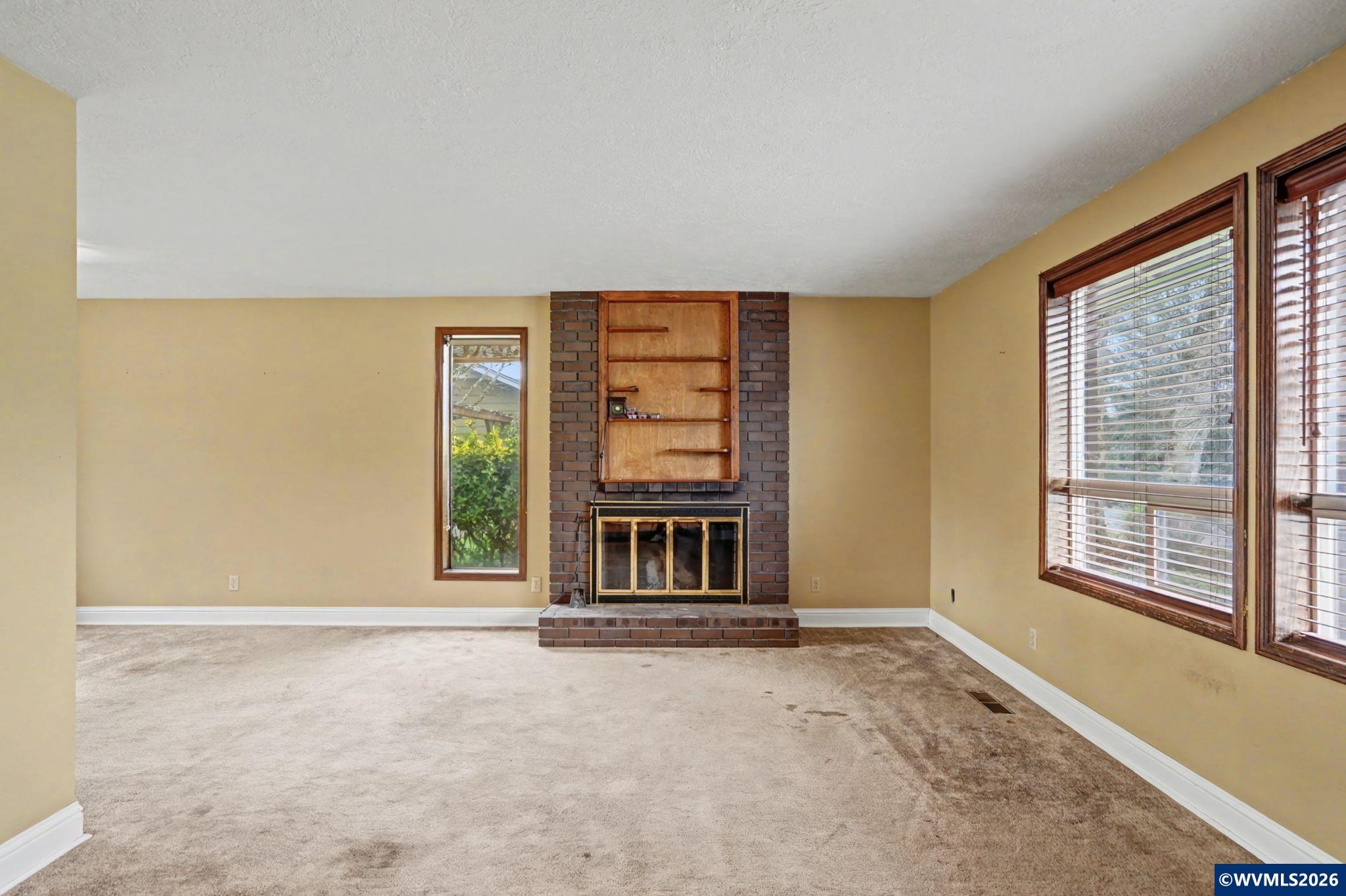 411 Southwest 9th Street Sublimity, OR 97385 - Photo 5 of 29