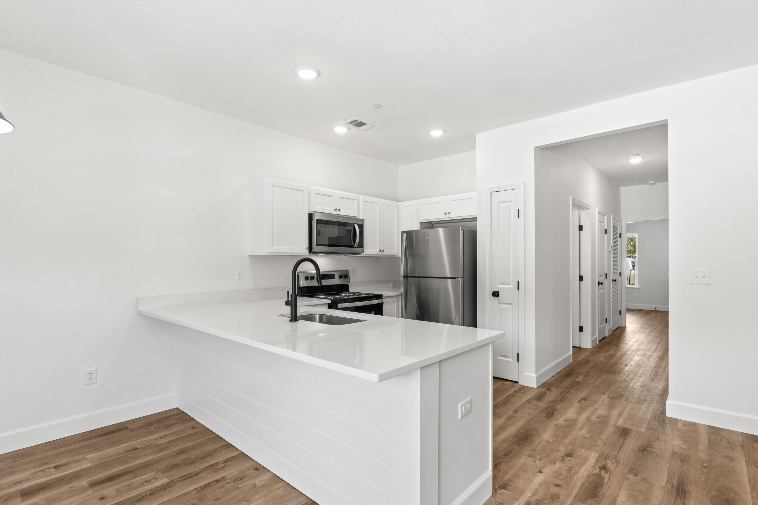 910 Barrow Street, Unit 9 Fort Walton Beach, FL 32547 - Photo 6 of 26 13-print-FDP05684