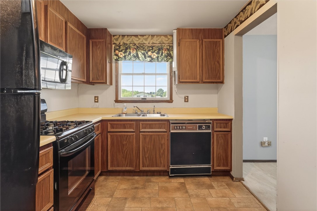 118 Wickens Road Chili, NY 14546 - Photo 12 of 50