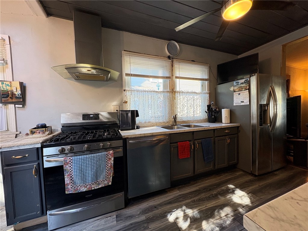 571 Flower City Park Rochester, NY 14615 - Photo 7 of 26