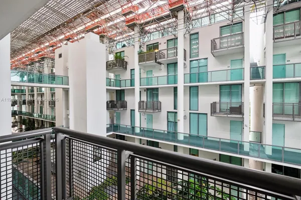 $5,900 | 6000 Collins Avenue, Unit 307, Miami Beach, FL 33140