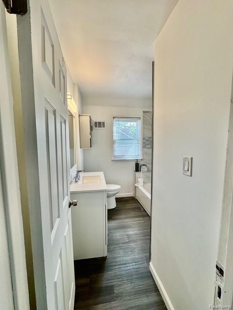 14364 Rutland Street Detroit, MI 48227 - Photo 14 of 19 IMG_1375.jpg