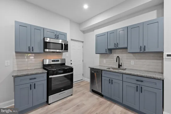 $1,400 | 5261 Larchwood Avenue, Unit 1, Philadelphia, PA 19143