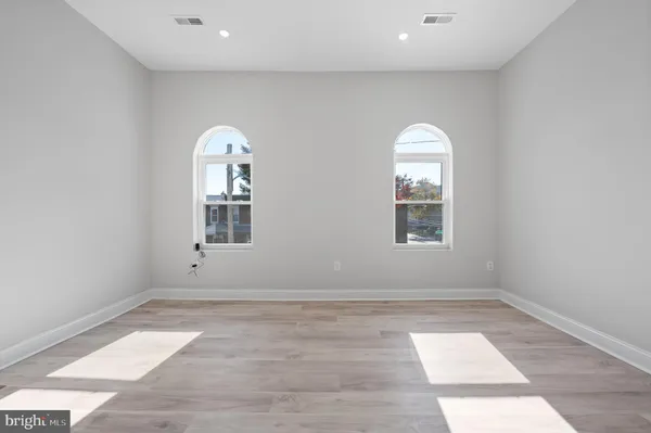 $1,400 | 5261 Larchwood Avenue, Unit 1, Philadelphia, PA 19143