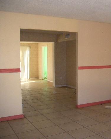 4875 West Granada Road Phoenix, AZ 85035 - Photo 4 of 5 Family Room