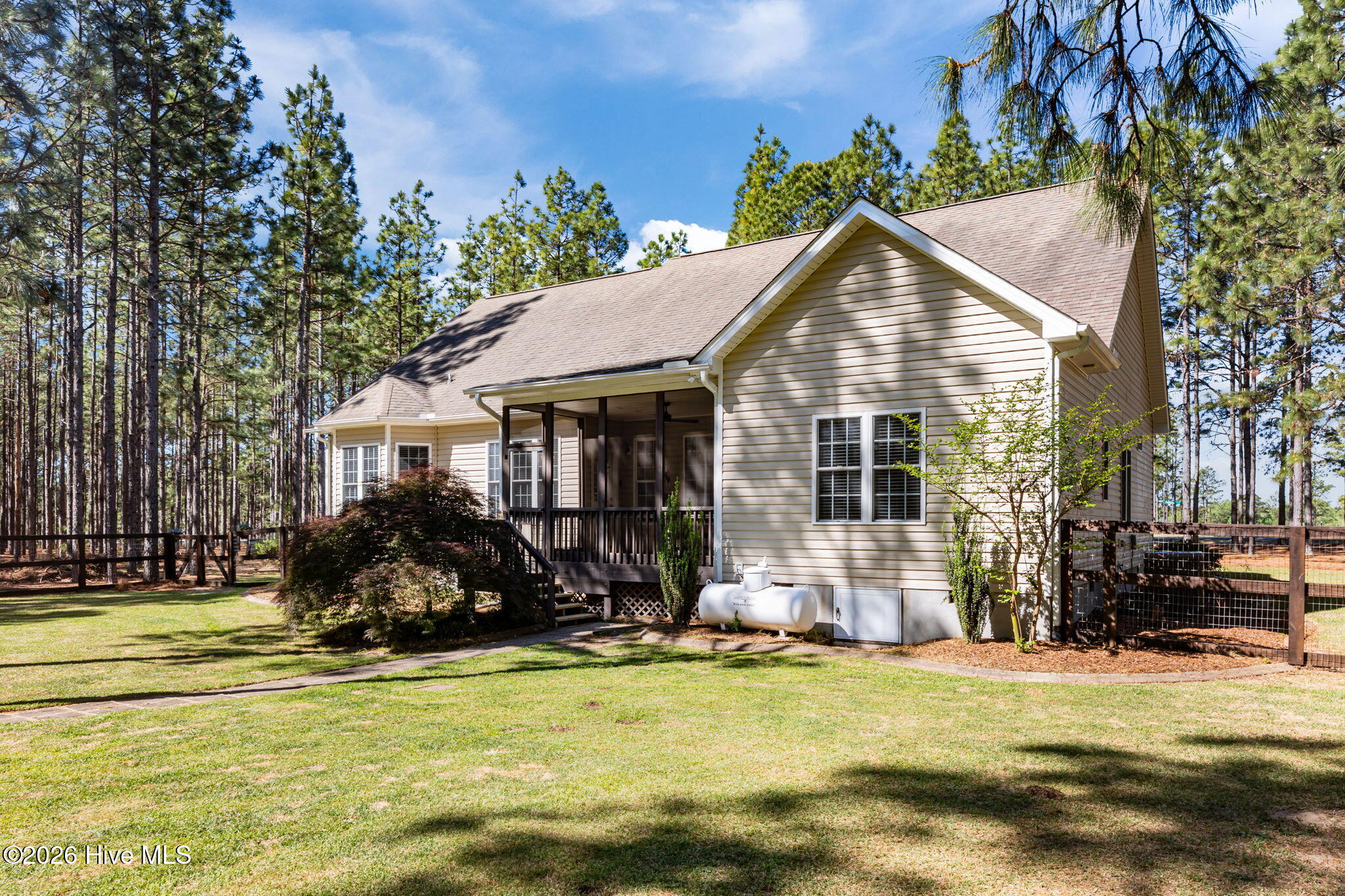 9050 Calloway Road Aberdeen, NC 28315 - Photo 15 of 56 45-web-or-mls-707A9940