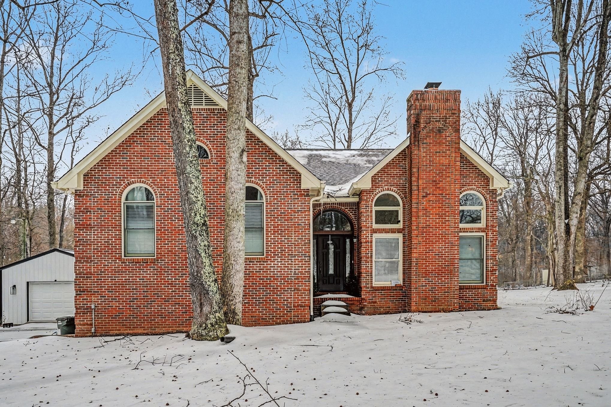 2202 Woodmont Drive Springfield, TN 37172 - Photo 2 of 43 a view of a house with a yard