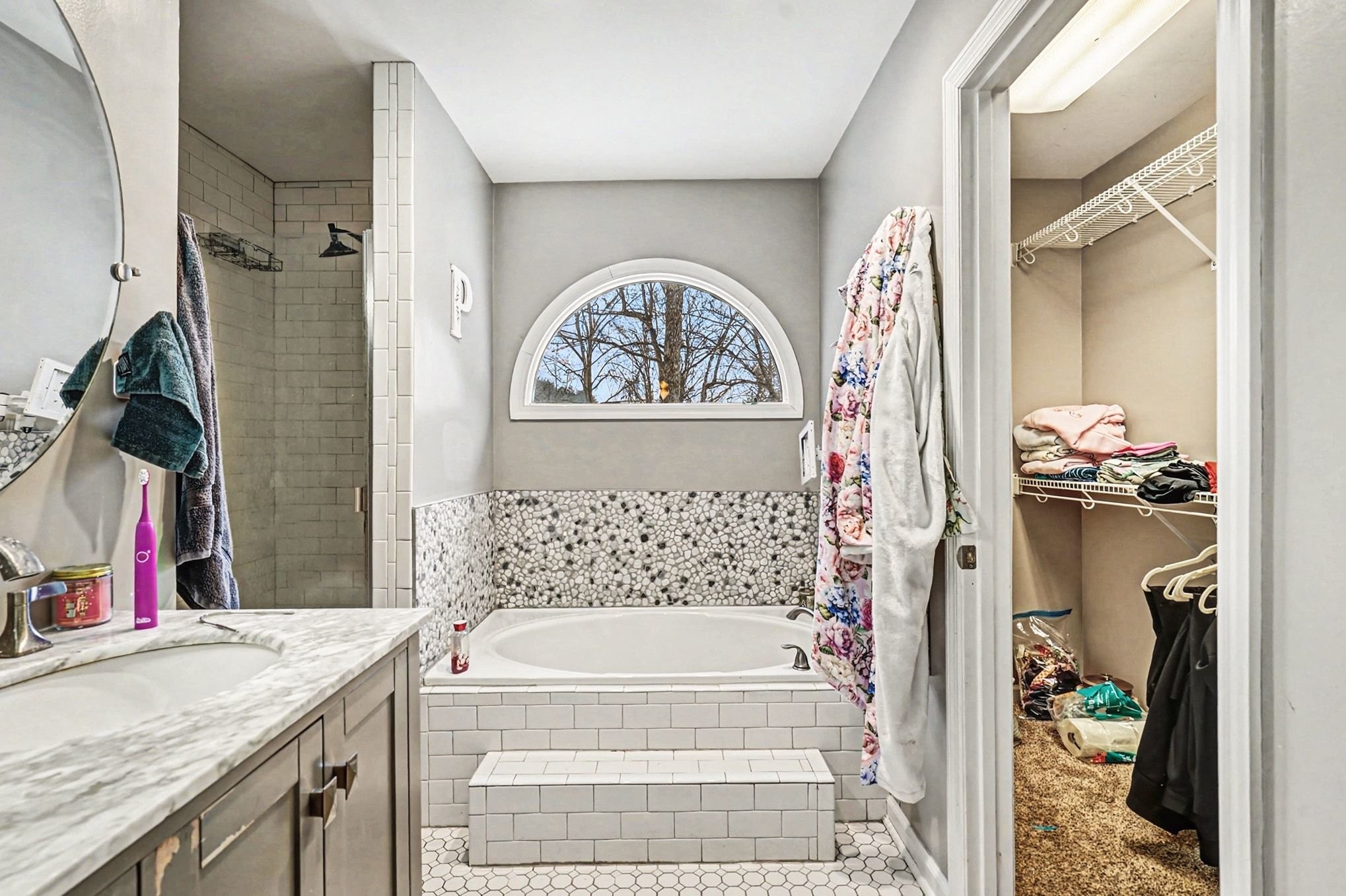 2202 Woodmont Drive Springfield, TN 37172 - Photo 27 of 43 a bathroom with a tub sink and mirror