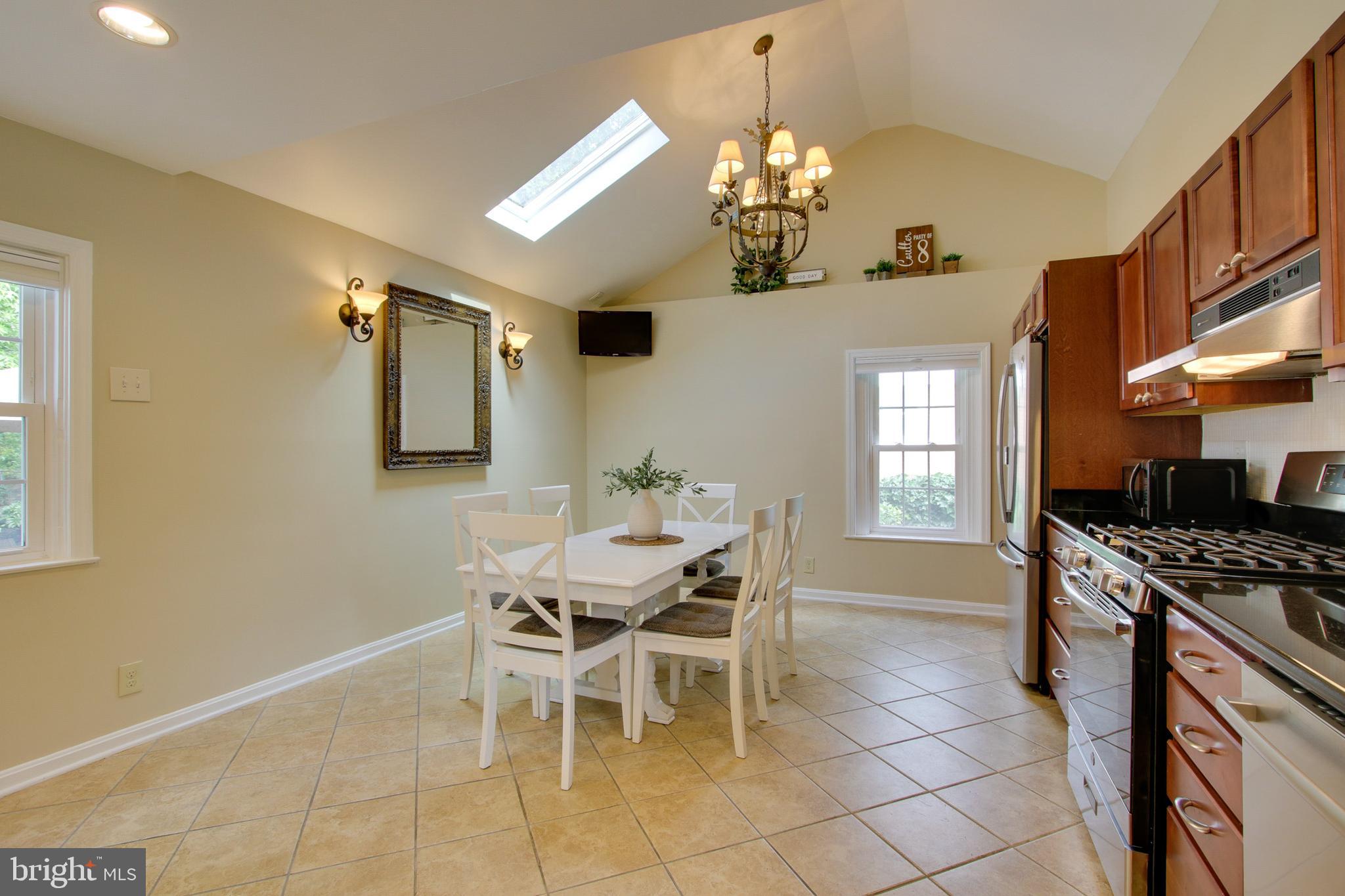 10 Overhill Road Catonsville, MD 21228 - Photo 16 of 52