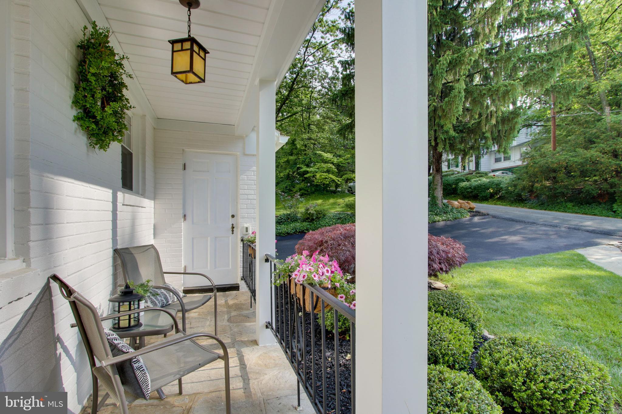 10 Overhill Road Catonsville, MD 21228 - Photo 6 of 52
