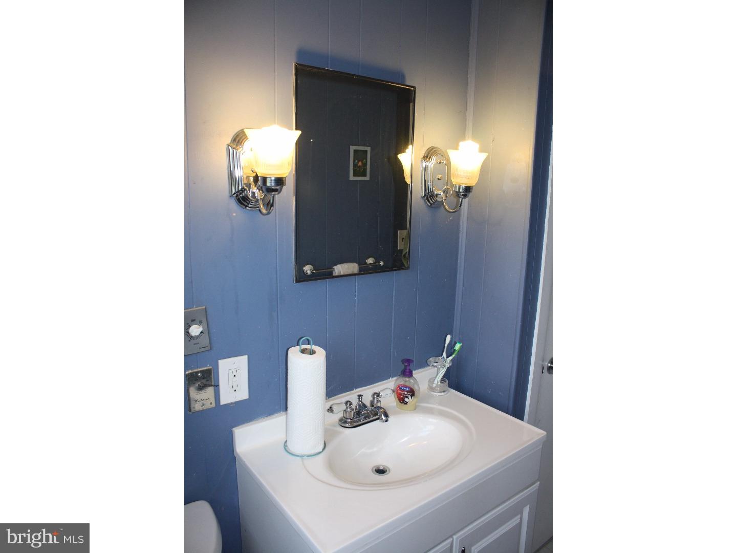 269 New Brooklyn Road Williamstown, NJ 08094 - Photo 16 of 20 Bathroom