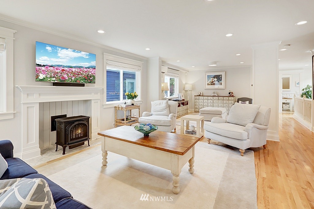 5663 Keystone Place North Seattle, WA 98103 - Photo 11 of 39 Gallery Image 11