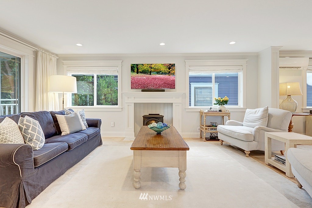 5663 Keystone Place North Seattle, WA 98103 - Photo 13 of 39 Gallery Image 13