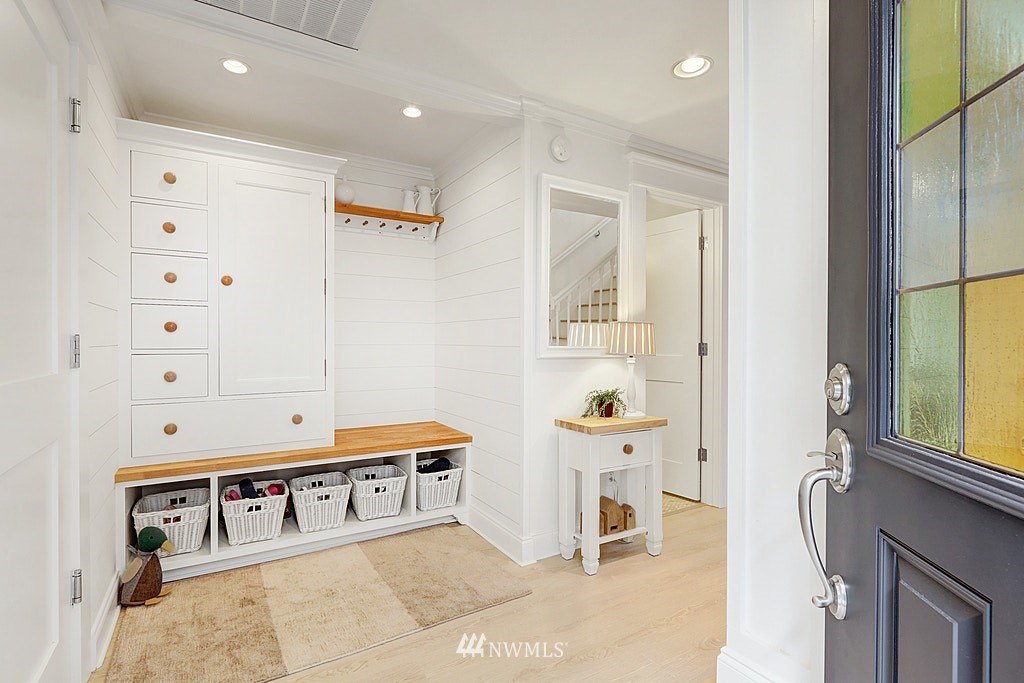 5663 Keystone Place North Seattle, WA 98103 - Photo 25 of 39 Gallery Image 25
