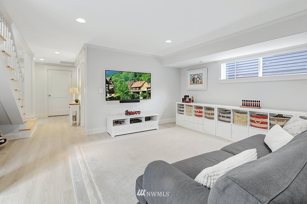 5663 Keystone Place North Seattle, WA 98103 - Photo 27 of 39 Gallery Image 27