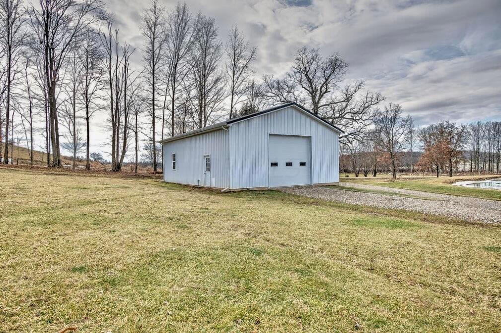 16067 Smith Road Fredericktown, OH 43019 - Photo 11 of 31 1-28