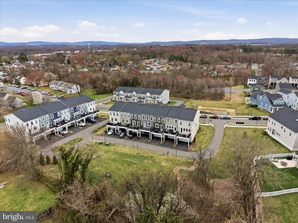 $550,000 | 3586 Stephensons Hl Lane, Marshall, VA 20115