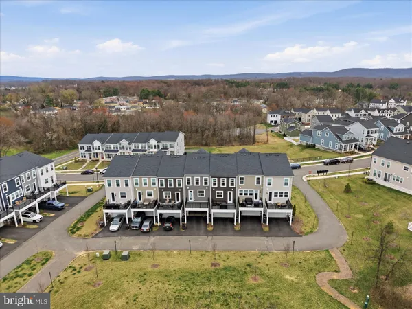 $550,000 | 3586 Stephensons Hl Lane, Marshall, VA 20115