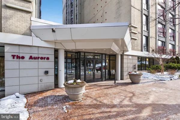 $348,000 | 7915 Eastern Avenue Northwest, Unit 1011, Silver Spring, MD 20910