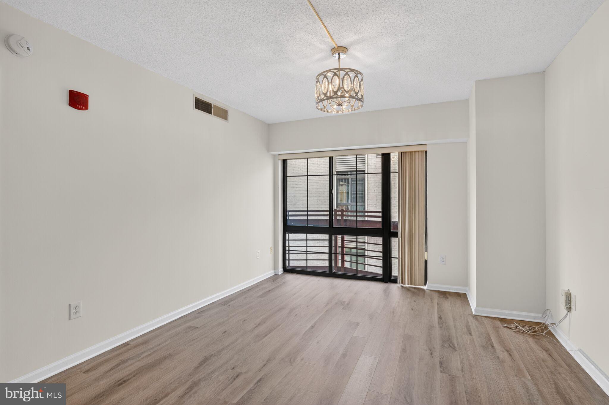 7915 Eastern Avenue Northwest, Unit 1011 Silver Spring, MD 20910 - Photo 4 of 26