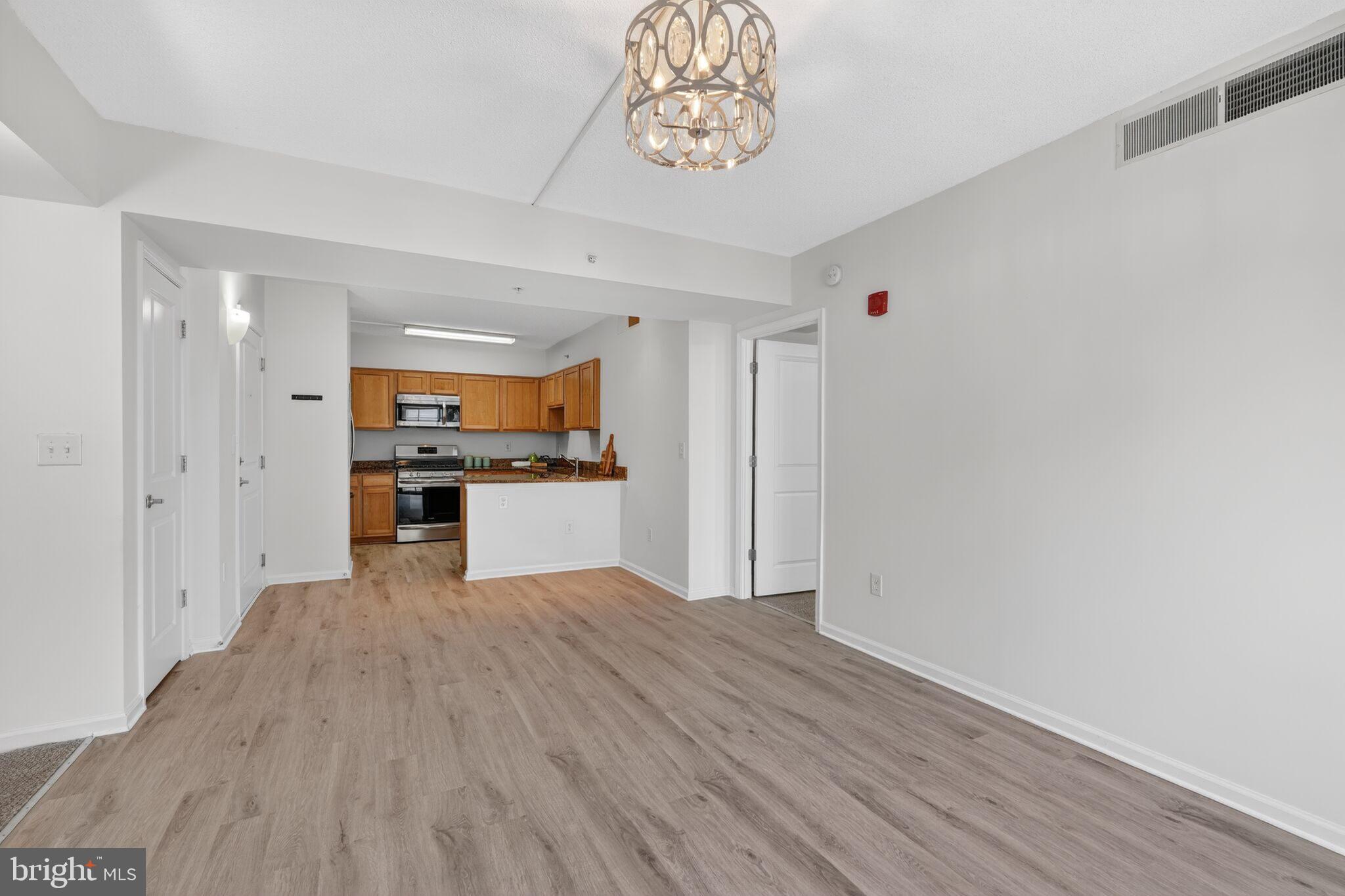 7915 Eastern Avenue Northwest, Unit 1011 Silver Spring, MD 20910 - Photo 6 of 26