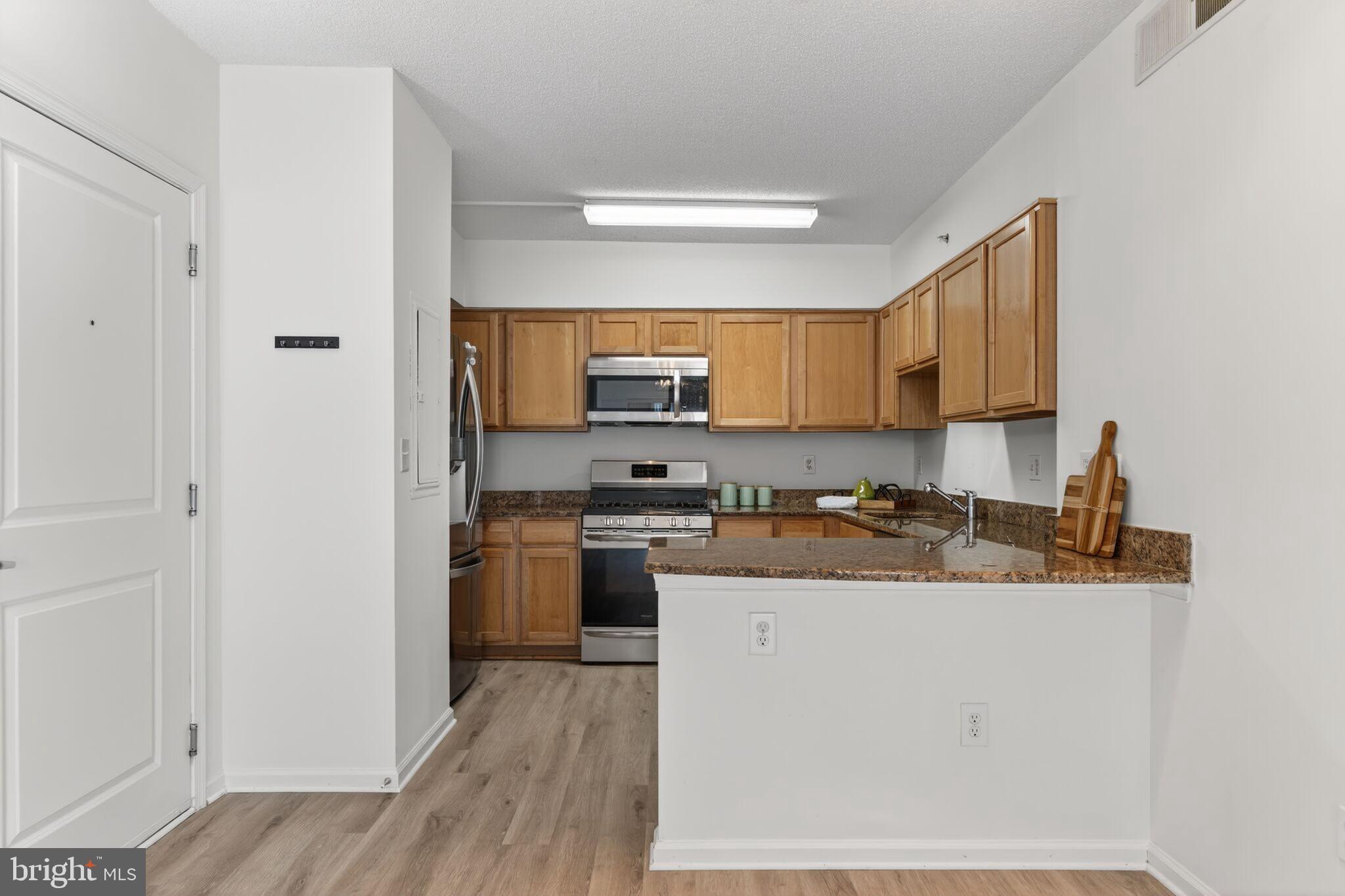 7915 Eastern Avenue Northwest, Unit 1011 Silver Spring, MD 20910 - Photo 7 of 26