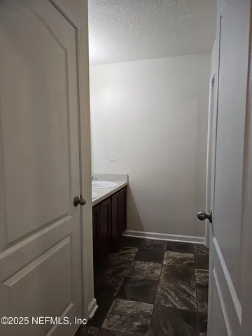 $2,500 | 1981 Rock Springs Way, Middleburg, FL 32068