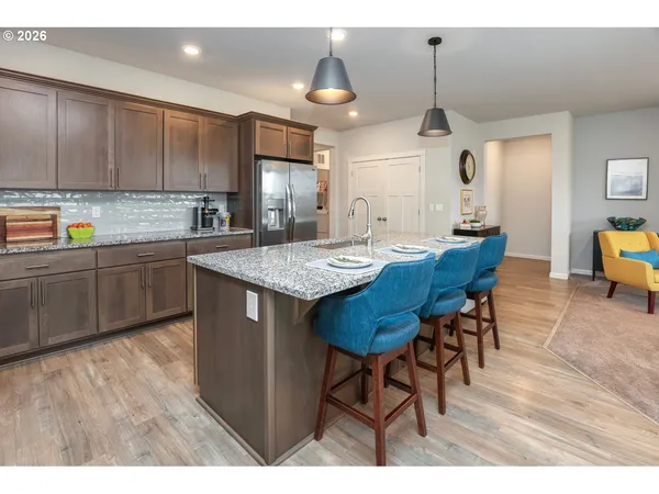 $549,900 | 2432 West 15th Avenue, Junction City, OR 97448