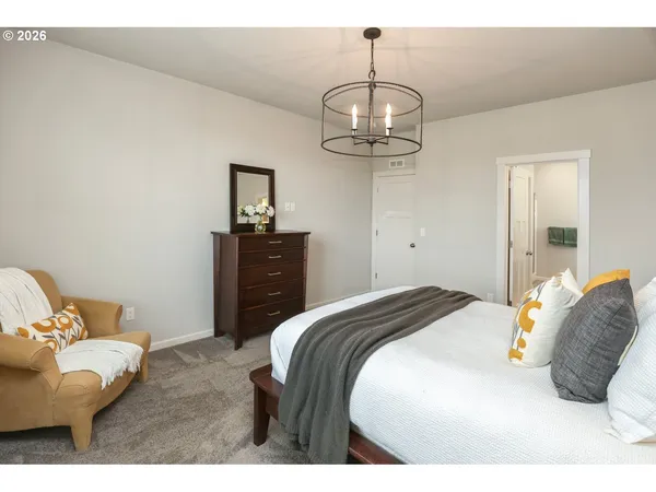 $549,900 | 2432 West 15th Avenue, Junction City, OR 97448