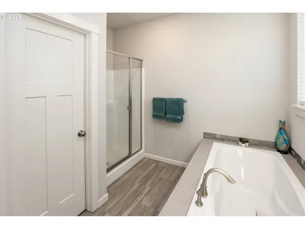 $549,900 | 2432 West 15th Avenue, Junction City, OR 97448