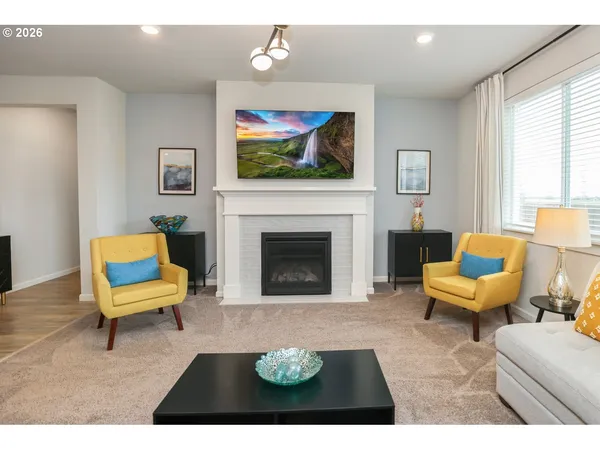 $549,900 | 2432 West 15th Avenue, Junction City, OR 97448