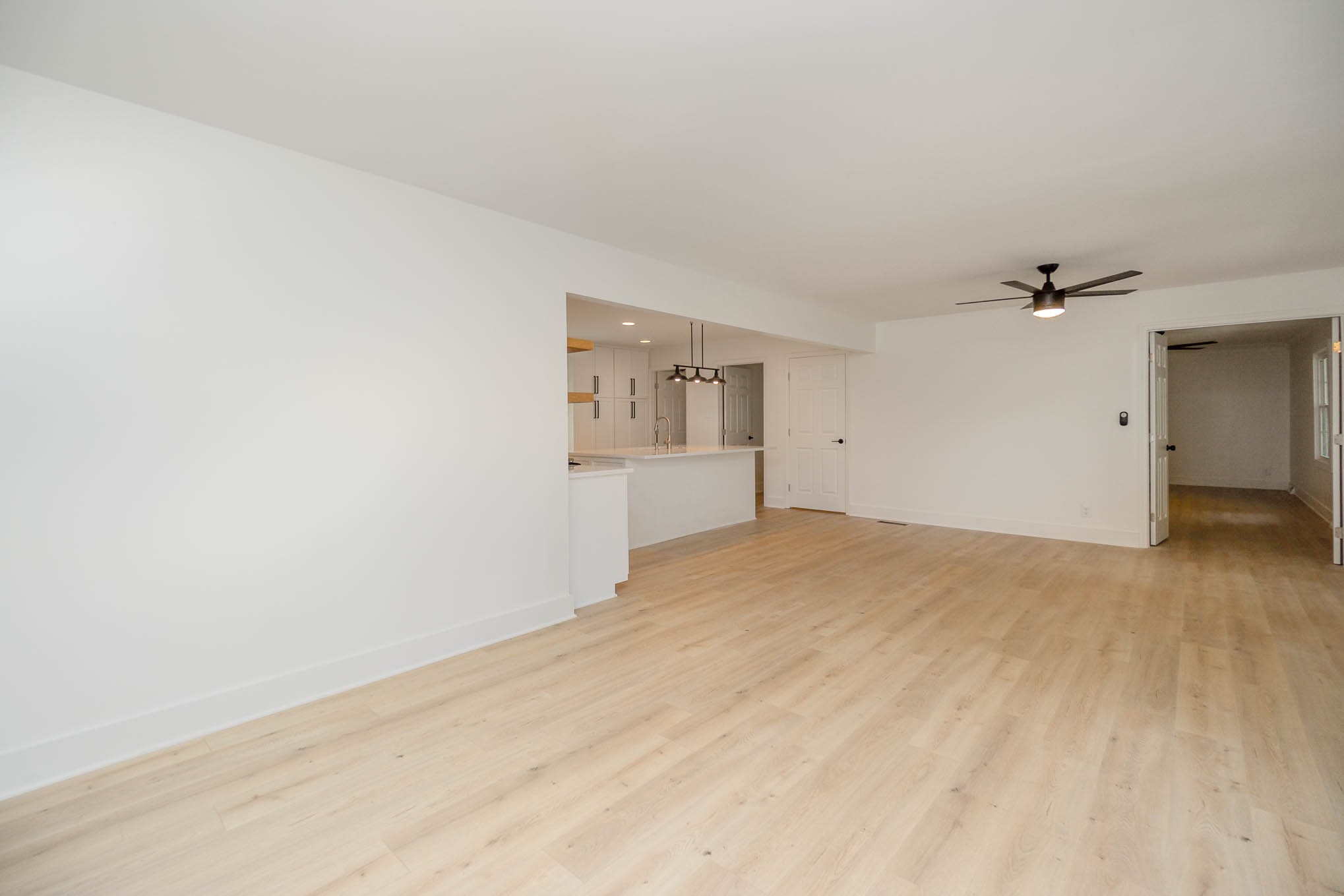 1401 Manor Road Columbia, TN 38401 - Photo 14 of 35 a view of empty room with wooden floor