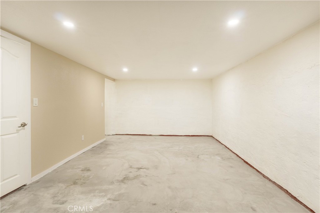 11711 Carmine Street Riverside, CA 92505 - Photo 30 of 33 a view of an empty room