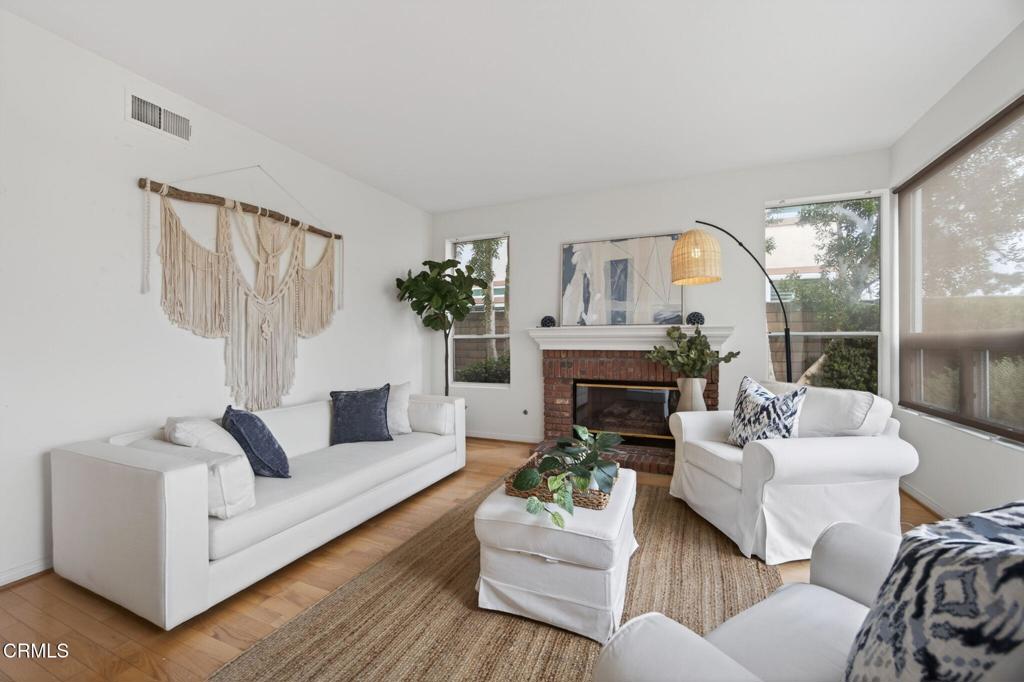 2220 Pebble Beach Trail Oxnard, CA 93036 - Photo 23 of 76