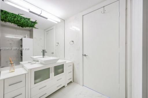 92 Southwest 3rd Street, Unit 5108 Miami, FL 33130 - Photo 11 of 24